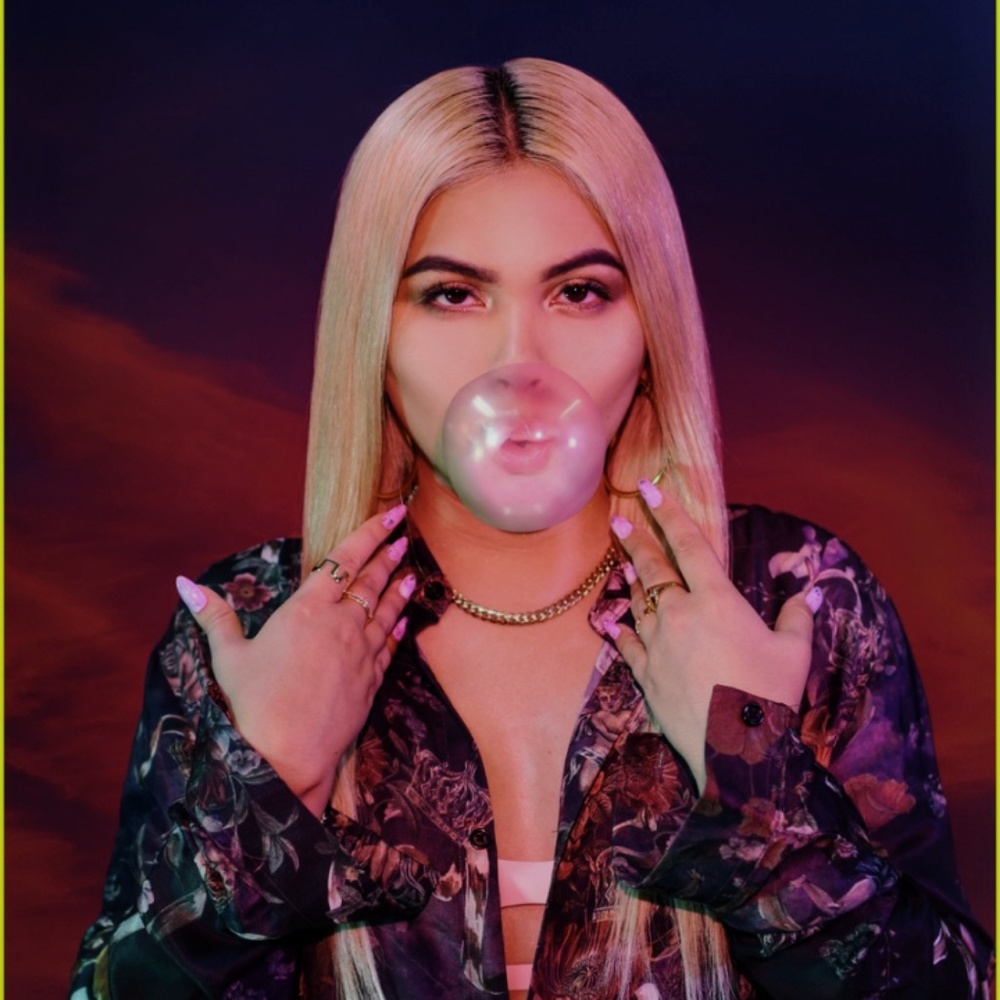 Meet your Posher, Ariana